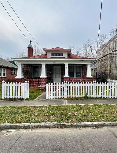 314 N Harvey St Photo 1