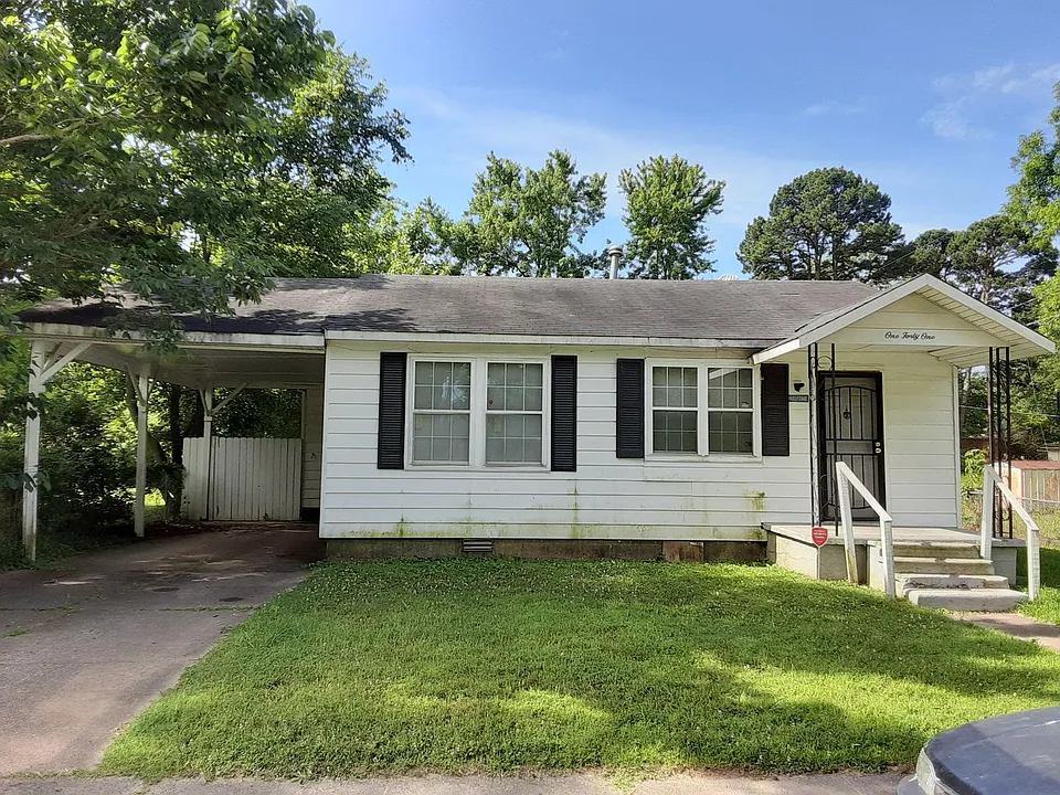 141 Pike Ave
