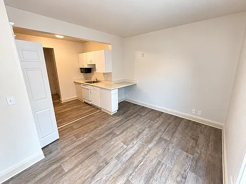 Floor plan 211