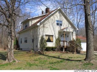 104 Carbon St, Fairview Heights, IL 62208