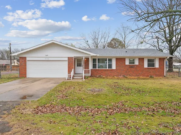 205 S Mary Ave, Wagoner, OK 74467