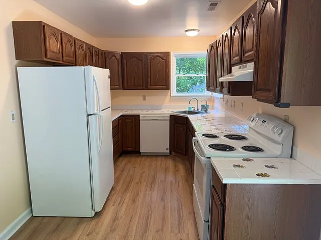 30 Lisenbee Dr — Photo 7