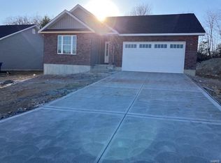 346 N Thomas St, De Soto, MO 63020