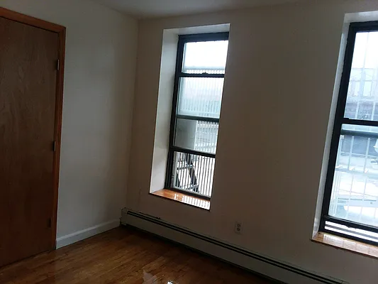 Rented by Danielle Stoller, LREB | media 10