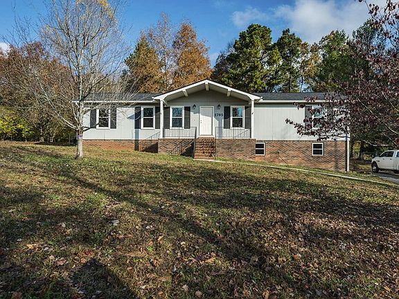 3rd image of 2705 New London Dr