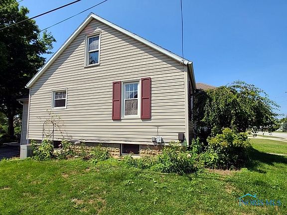 4th image of 215 W McPherson Ave