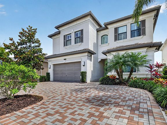 4th image of 9524 Eden Roc Court