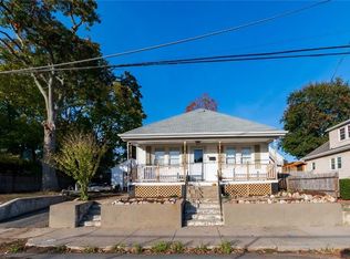 5 Cecile St, Lincoln, RI 02865