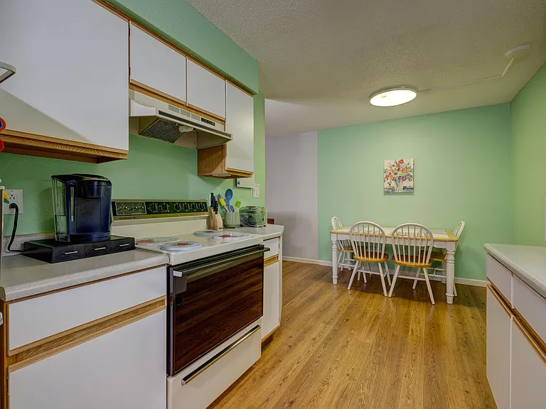 4440 S Poplar St #104 — Photo 14