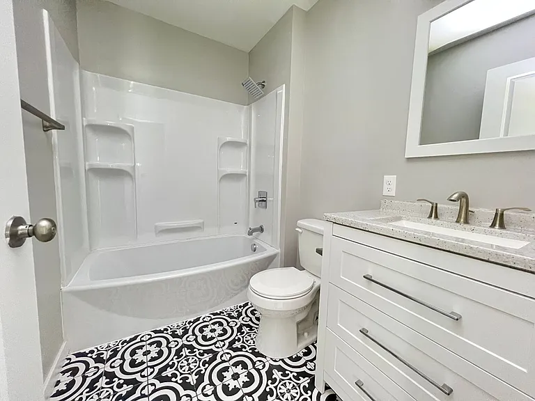 1220 Sheffield Street — Photo 11
