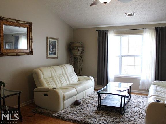 3rd image of 3556 Southchase Dr #1/14