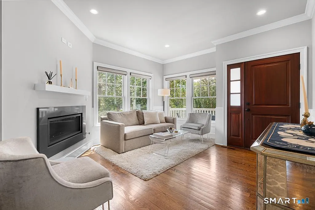 3 bed, 5.0 bath, 2514 sqft, $15,000 — Photo 4