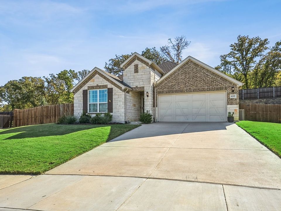 1st image of 6709 Woodmere Ct