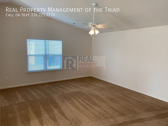4th image of 3724 Hillrise Dr