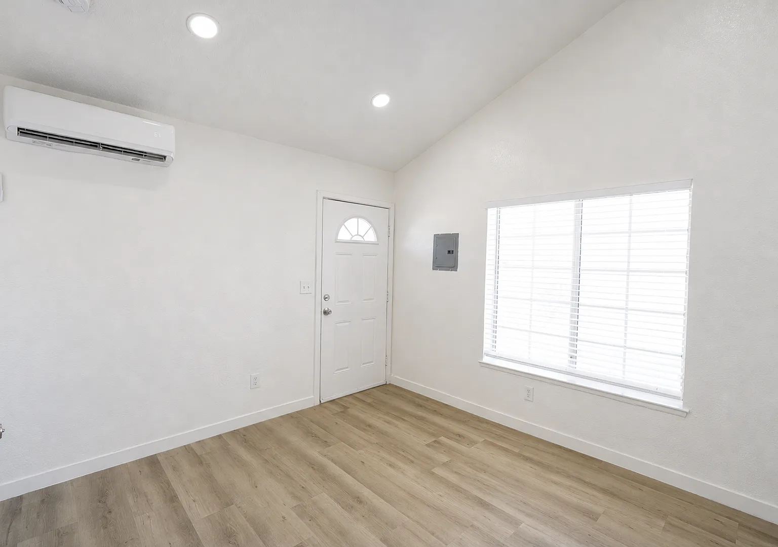 12549 Lasselle Street — Photo 2