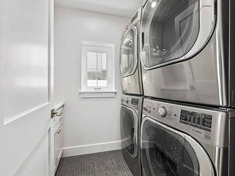 Laundry Room Cabinet