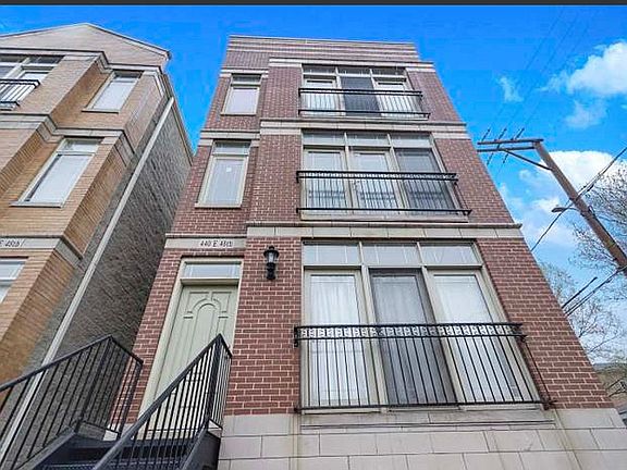4th image of 440 E 48th Pl Unit 3
