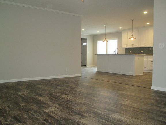 3rd image of 14217 Filmore Dr