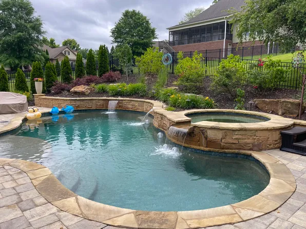 1150 Saddlebrook Dr #195, Chattanooga, TN 37405