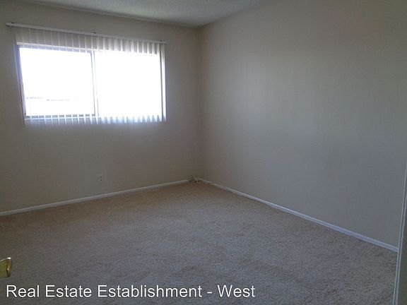 3rd image of 1835 W Crestwood Ln APT 6