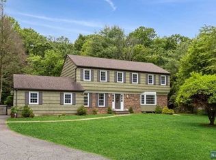 462 Harriot Ave, Harrington Park, NJ 07640