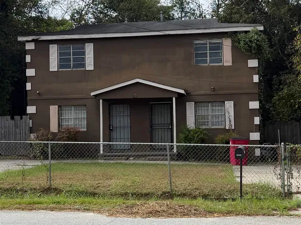 2215 Ballard Dr, Macon, GA 31206
