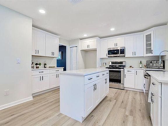 1st image of 16528A Foothill Dr