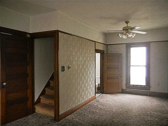5th image of 110 Edmund St