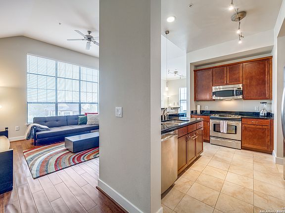 5th image of 7342 oak manor #7310