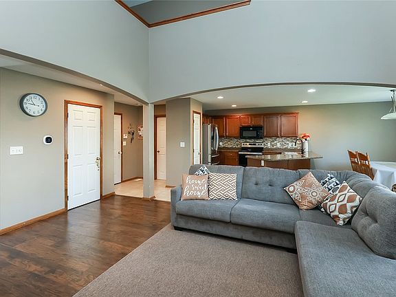 3rd image of 2212 NW Bayberry Ln