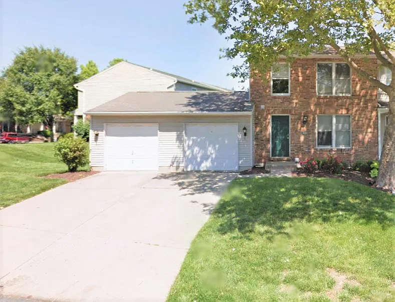 2846 Millbank Row photo 1