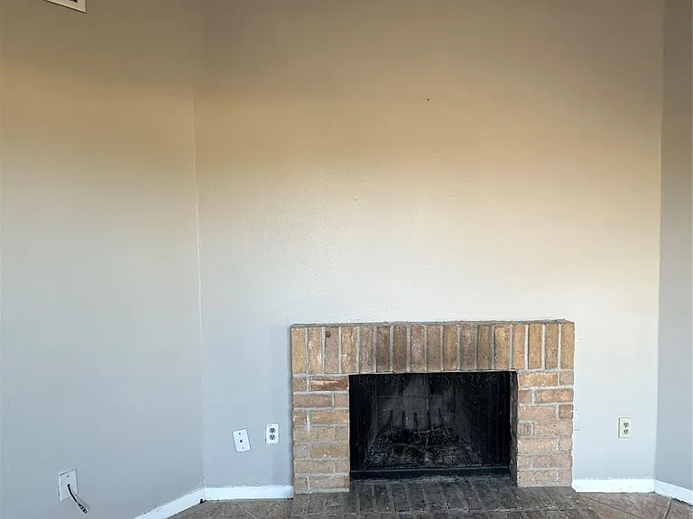 10104 Waterstone Dr — Photo 5