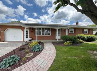403 Maple St, Martinsburg, PA 16662