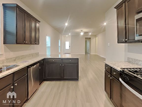 5th image of 15507 Caramel Springs Dr