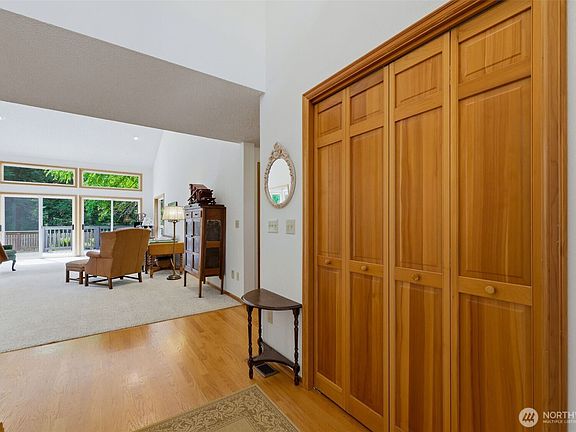 5th image of 3207 156th Street NW