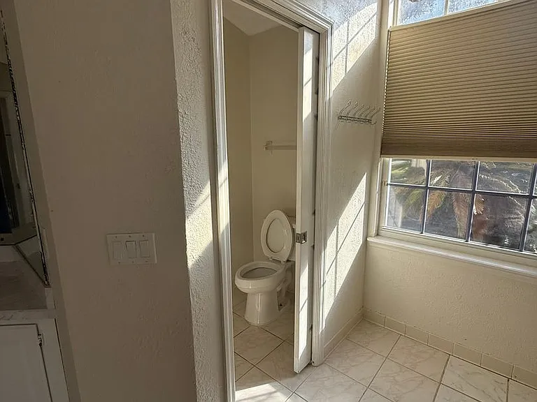 412 Soft Shadow Ln — Photo 32