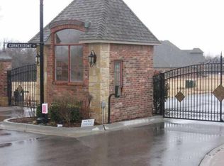 2279 Ridgeway Dr, Newcastle, OK 73065