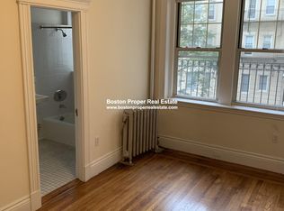 25 Park Dr #4T, Boston, MA 02215