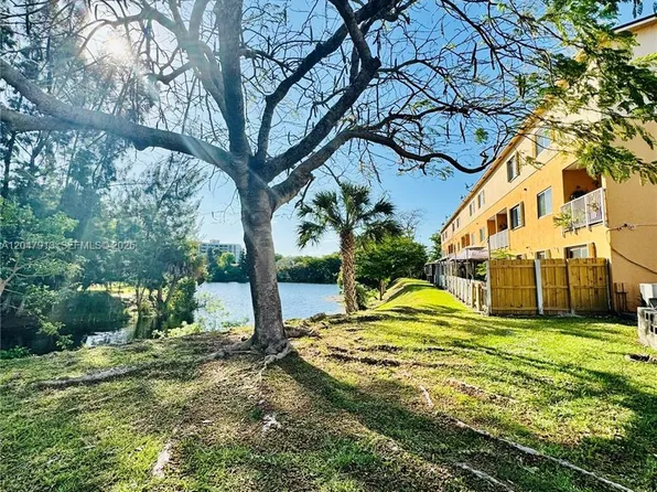 6245 Kendale Lakes Cir #208, Miami, FL 33183