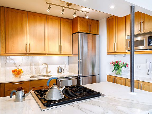 4th image of 630 1st Ave APT 22C