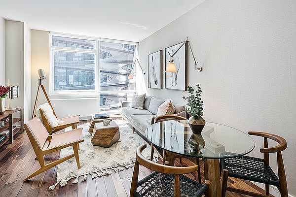 1st image of 507 W 28th St APT 904