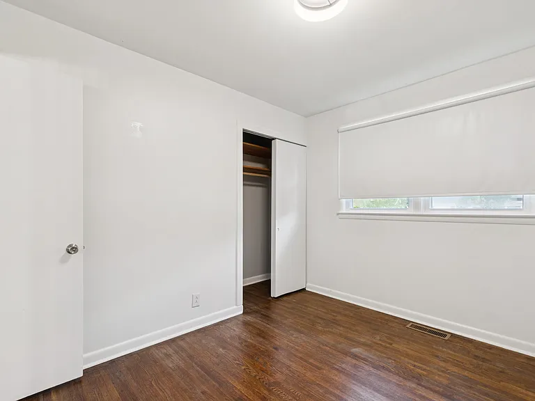 589 Highcrest Dr — Photo 11
