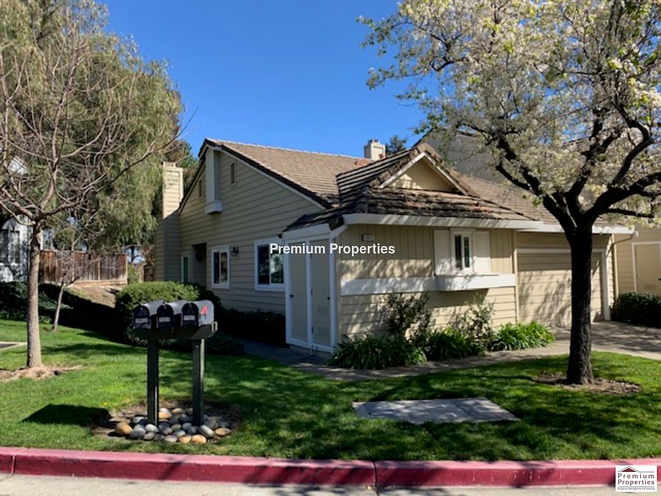 1st image of 7511 Rolling Hills Cir