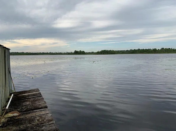 2742 Lakeview Dr, Donalsonville, GA 39845