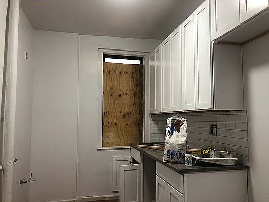 4th image of 612 Academy St #2E