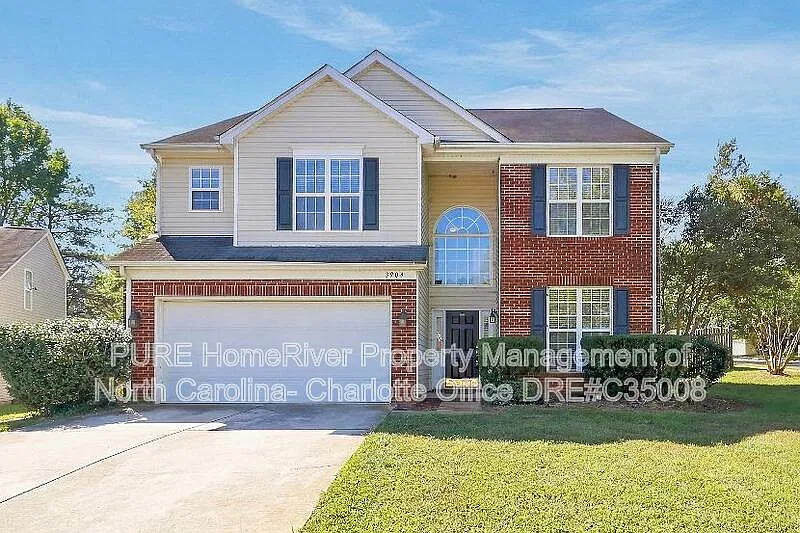 3904 Luthers Rock Ct
