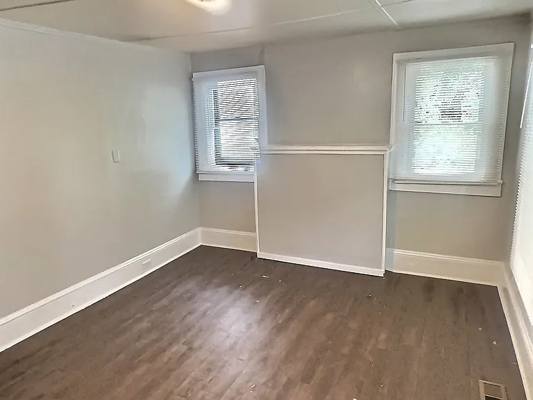 3215 Old Greensboro Rd — Photo 4