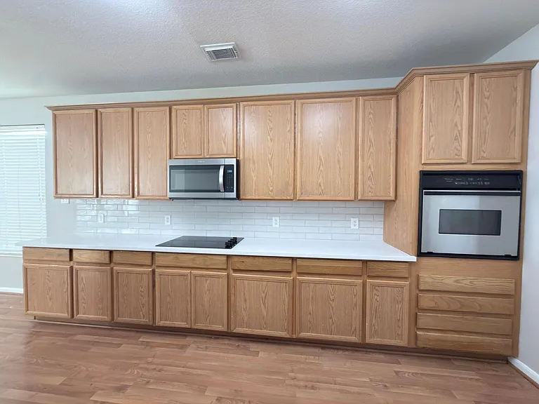 2926 Richland Spring Ln — Photo 8