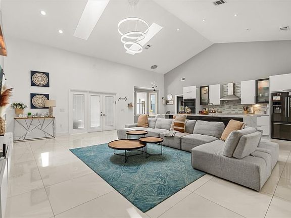3rd image of 8050 Rural Retreat Ct