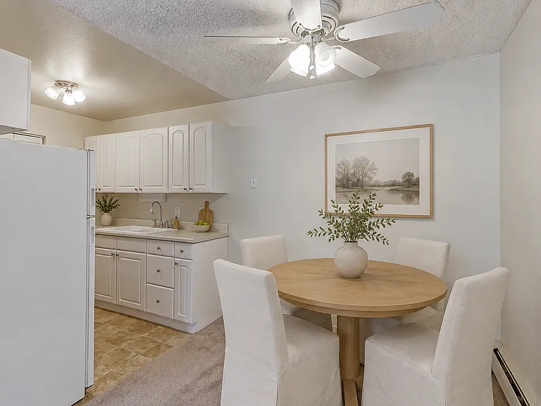 1400 Golden Cir #311 — Photo 6